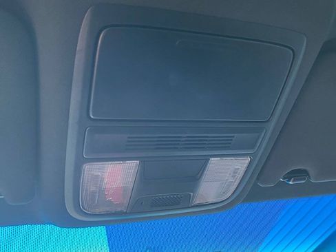 Used 2017 Honda Accord LX image 32