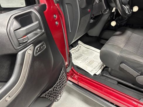 Used 2011 Jeep Wrangler Sport AWD/4WD image 10