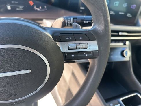 Used 2025 Hyundai Sonata SEL image 17