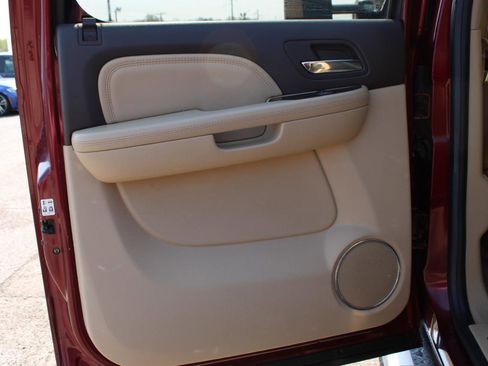 Used 2013 GMC Sierra 3500 Denali image 32