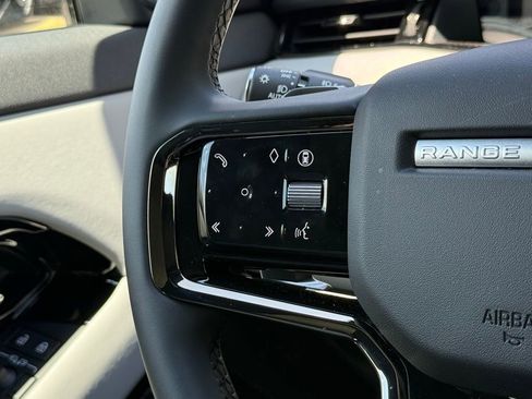 Certified 2026 Land Rover Range Rover Evoque Dynamic SE AWD/4WD image 19
