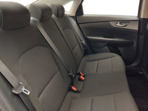 Used 2019 Kia Forte LXS FWD image 19