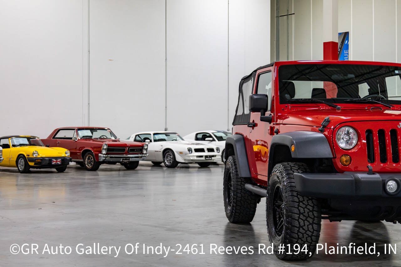 Used 2011 Jeep Wrangler Sport AWD/4WD image 38