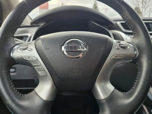 Used 2018 Nissan Murano SV w/ Premium Package image 19