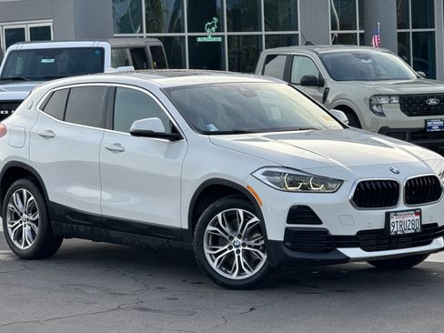 Used 2022 BMW X2 sDrive28i w/ Convenience Package image 2