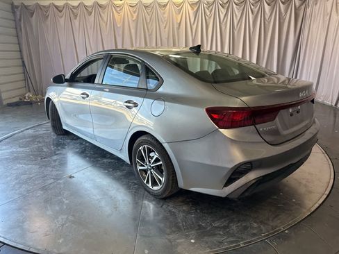 Used 2023 Kia Forte LXS FWD image 7