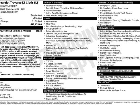 Used 2023 Chevrolet Traverse LT image 2