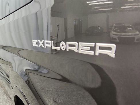 Used 2025 Ford Transit 150 Low Roof AWD image 49