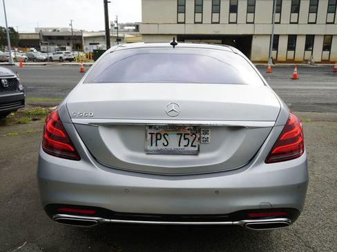 Used 2018 Mercedes-Benz S 560 Sedan image 25