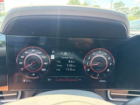 Used 2025 Hyundai Elantra SEL FWD image 10