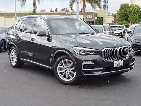 Used 2019 BMW X5 xDrive40i w/ Parking Assistance Package AWD/4WD image 2