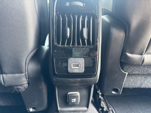 Used 2025 Jeep Compass Limited AWD/4WD image 13