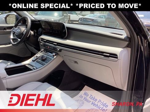 Certified 2025 Hyundai Palisade SEL AWD/4WD image 17