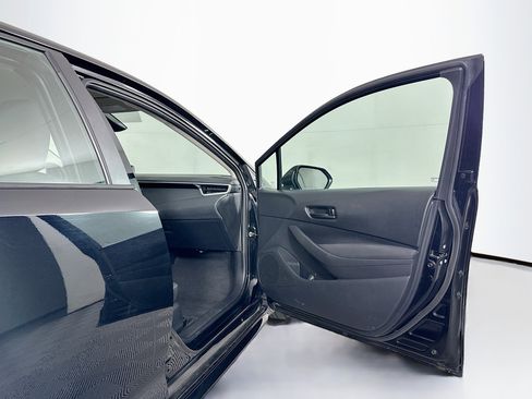 Used 2024 Toyota Corolla LE image 29