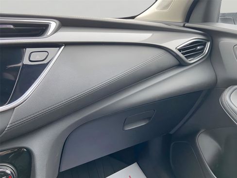 Used 2022 Buick Encore GX Essence w/ Experience Buick Package image 31