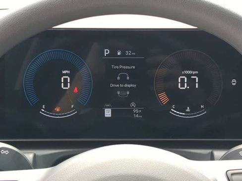 New 2026 Hyundai Tucson SE FWD image 32