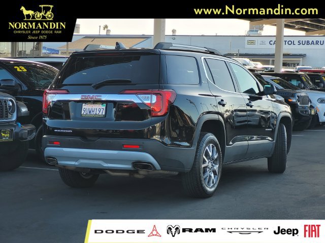 Used 2023 GMC Acadia SLT FWD image 3