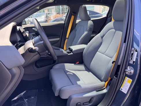 Used 2023 Polestar Polestar 2 image 19