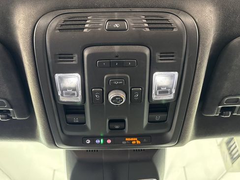 Used 2022 Cadillac Escalade Sport Platinum w/ LPO, ONYX Package AWD/4WD image 46