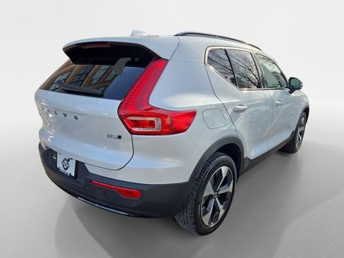Certified 2023 Volvo XC40 B5 Plus w/ Driver Assist Package image 2