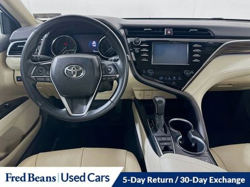 Used 2018 Toyota Camry L image 22