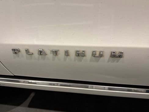 Certified 2024 Ford Expedition Platinum image 11