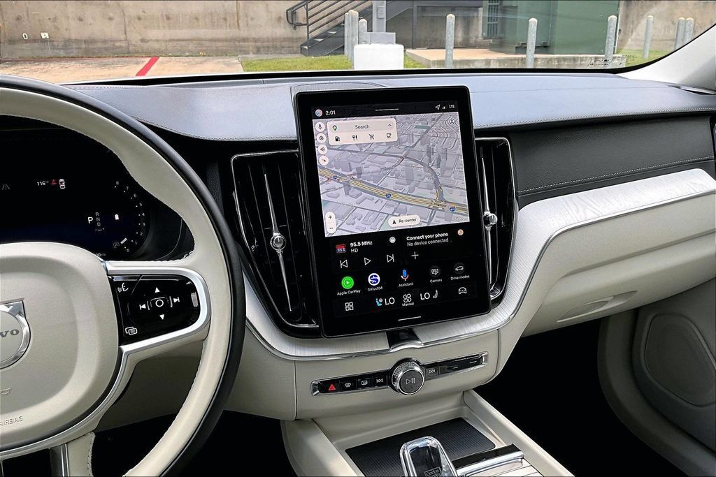 Certified 2026 Volvo XC60 B5 Ultra AWD/4WD image 8