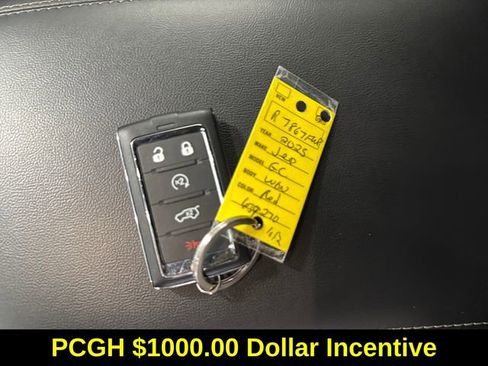 Used 2025 Jeep Grand Cherokee L Limited image 26