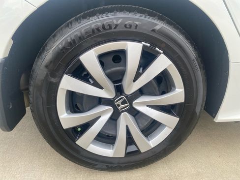 Certified 2023 Honda Civic LX image 27