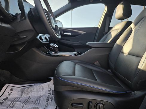 Used 2024 Buick Envista Sport Touring w/ Convenience I Package image 11