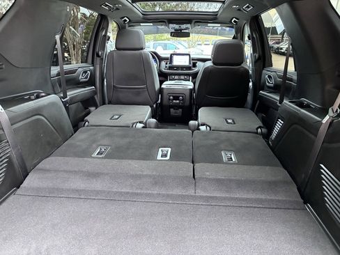 Certified 2024 Chevrolet Tahoe Z71 w/ Luxury Package image 11