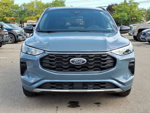 Used 2024 Ford Escape ST-Line w/ Tech Pack #1 AWD/4WD image 8