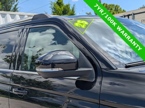 Certified 2025 Ford Expedition Platinum AWD/4WD image 11