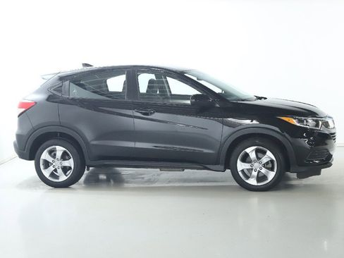 Used 2019 Honda HR-V LX image 11