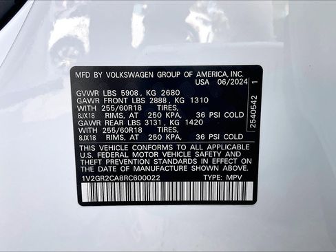 Certified 2024 Volkswagen Atlas Peak Edition SEL image 33