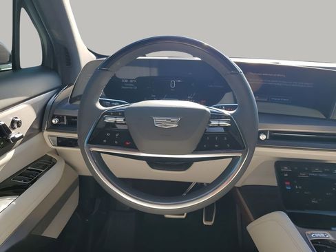 New 2026 Cadillac Vistiq Luxury w/ LPO, Floor Liner Package image 25