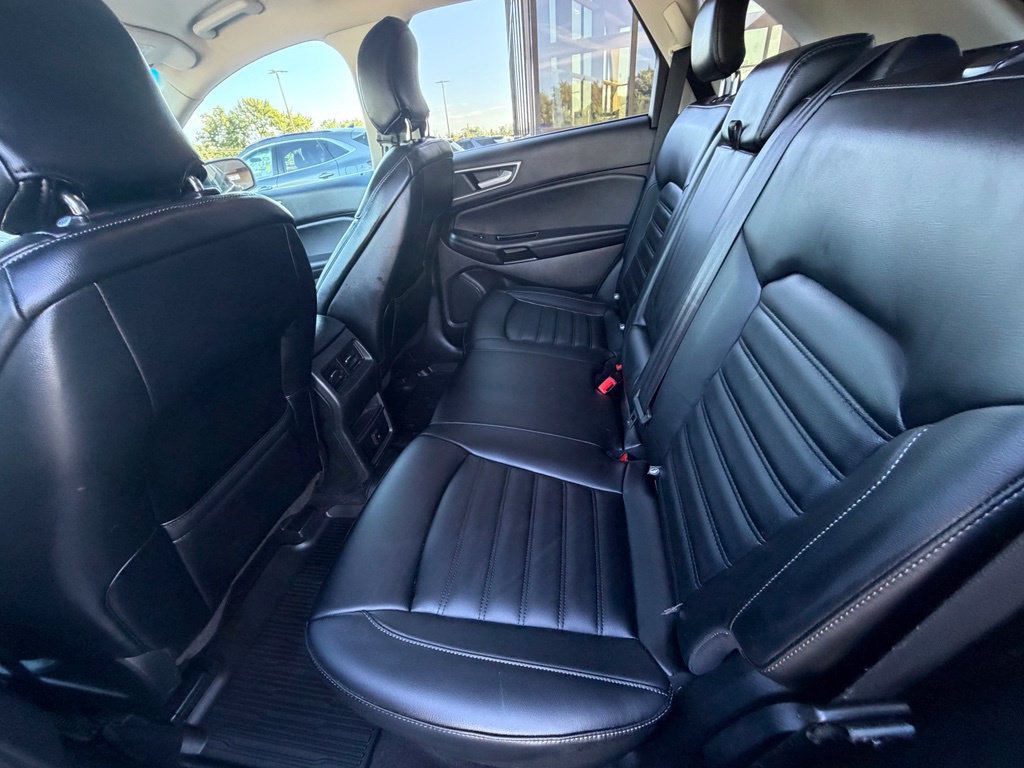 Certified 2019 Ford Edge SEL w/ Equipment Group 201A AWD/4WD image 47