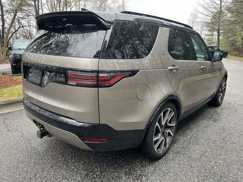 Certified 2025 Land Rover Discovery Dynamic SE image 9