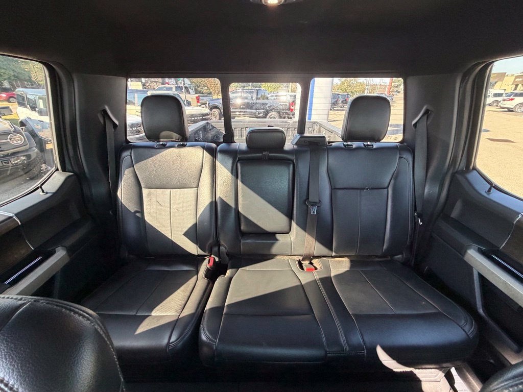 Used 2022 Ford F350 Lariat w/ Black Appearance Package AWD/4WD image 16