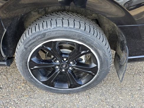 Used 2022 Ford Expedition Max Limited image 13