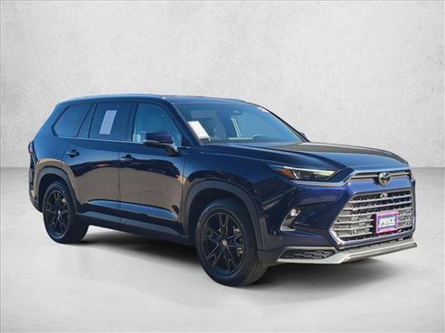 Used 2025 Toyota Grand Highlander AWD Hybrid image 3