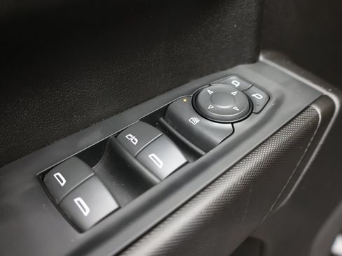 Used 2023 Chevrolet Silverado 1500 Custom AWD/4WD image 22