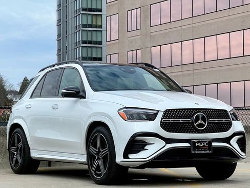 Certified 2025 Mercedes-Benz GLE 450 4MATIC image 1