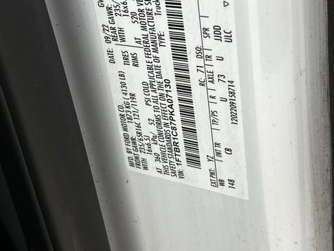 Used 2023 Ford Transit 250 Medium Roof image 31