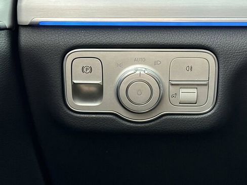 Certified 2025 Mercedes-Benz GLE 350 4MATIC image 31