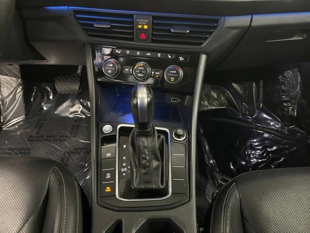 Used 2020 Volkswagen Jetta SEL Premium FWD image 19