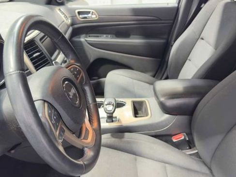 Used 2015 Jeep Grand Cherokee Laredo w/ Quick Order Package 23E RWD image 23