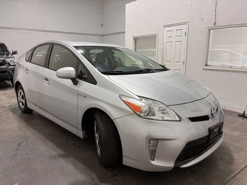 Used 2012 Toyota Prius Two image 8