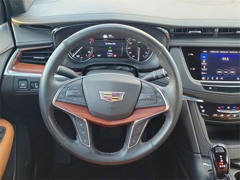 Certified 2023 Cadillac XT5 Premium Luxury image 10