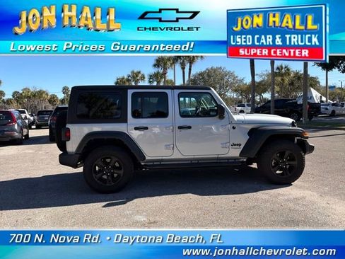Used 2022 Jeep Wrangler Unlimited Sport image 15